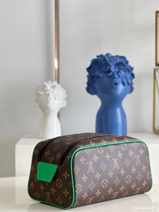 Affordable KIT DOPP LOUIS VUITTON TOILET POUCH 0811